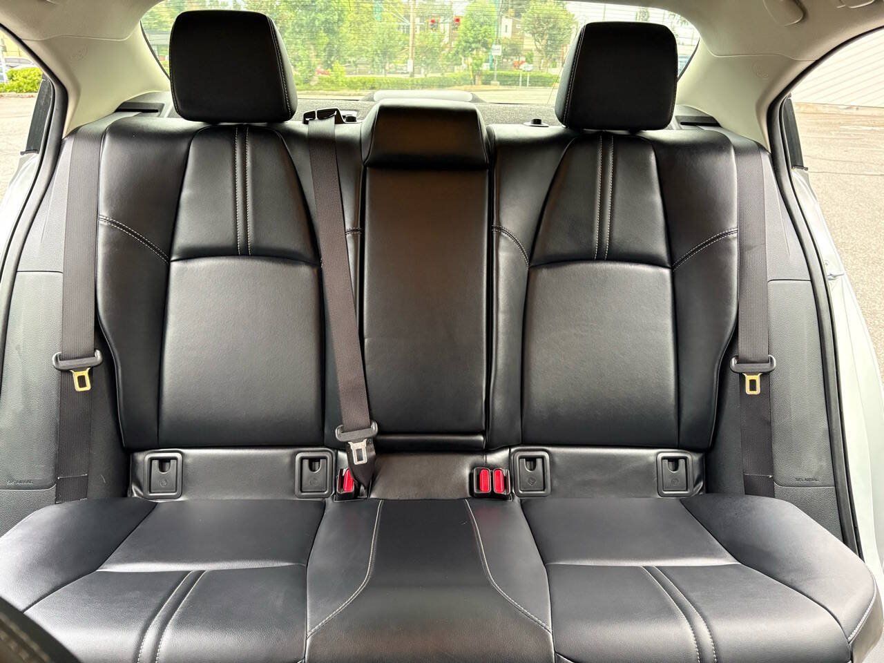 Used 2022 Toyota Corolla LE w/ Premium Interior Package FWD image 9