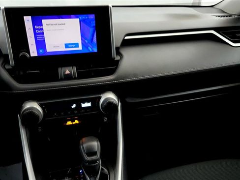 Used 2023 Toyota RAV4 LE image 29