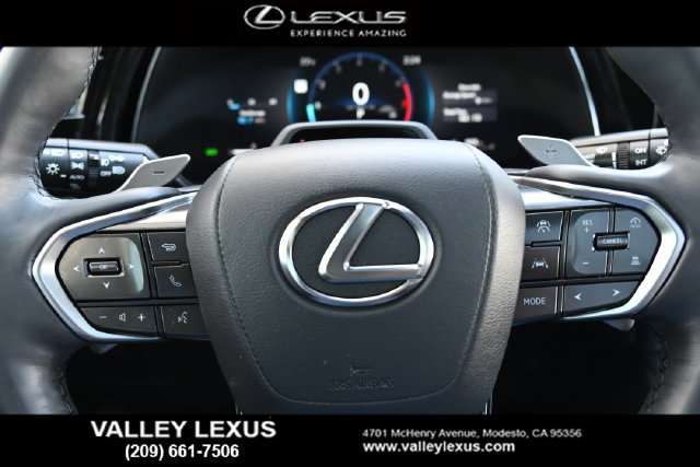 Used 2026 Lexus TX 350 AWD w/ Technology Package image 11