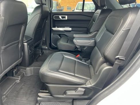 Certified 2024 Ford Explorer XLT w/ Equipment Group 202A AWD/4WD image 20