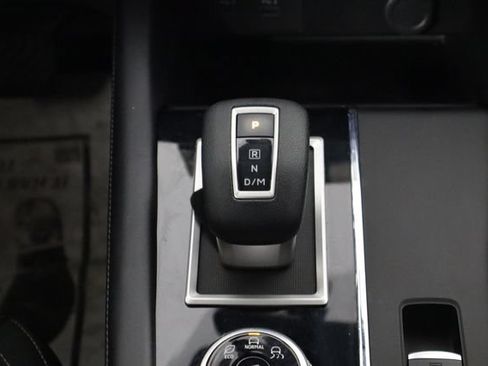 Used 2024 Mitsubishi Outlander ES FWD image 26