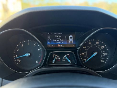 Used 2018 Ford Focus SE image 19