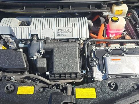 Used 2012 Toyota Prius V Three FWD image 15