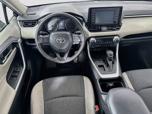 Used 2019 Toyota RAV4 XLE FWD image 23