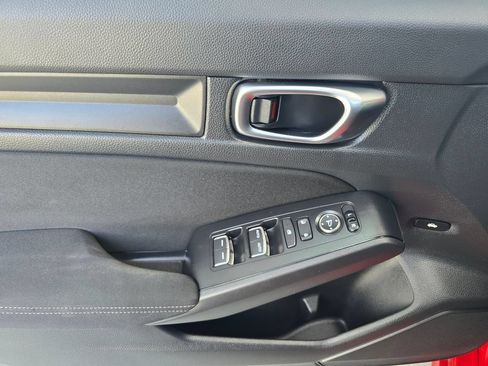 Used 2025 Honda Civic Sport image 21