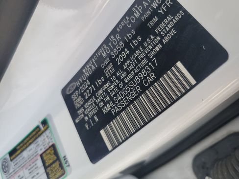 Used 2025 Hyundai Elantra SEL FWD image 27