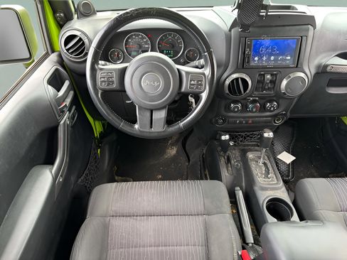 Used 2012 Jeep Wrangler Unlimited Sport image 14