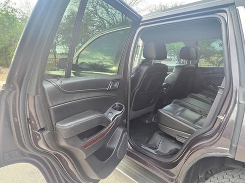 Used 2015 GMC Yukon SLT w/ HD Trailering Package image 19