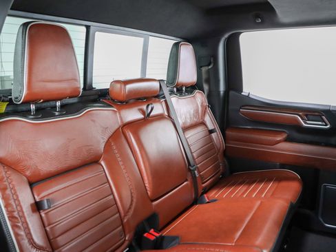 Used 2025 GMC Sierra 1500 Denali Ultimate image 33