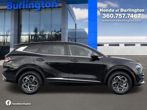 Used 2024 Kia Sportage LX image 7