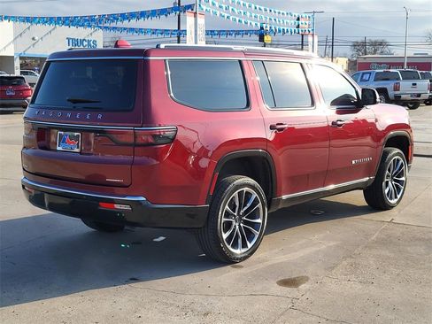 Used 2022 Jeep Wagoneer Series III w/ Premium Group I image 7