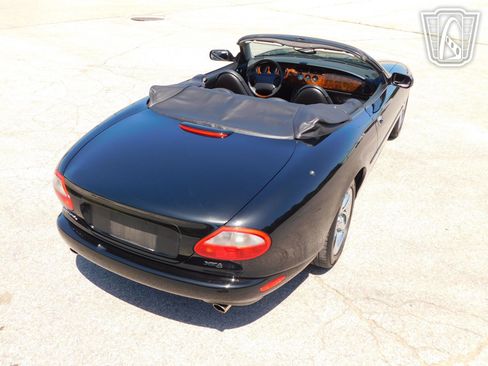 Used 1998 Jaguar XK8 image 23