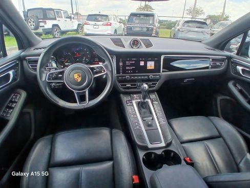 Used 2021 Porsche Macan AWD/4WD image 25