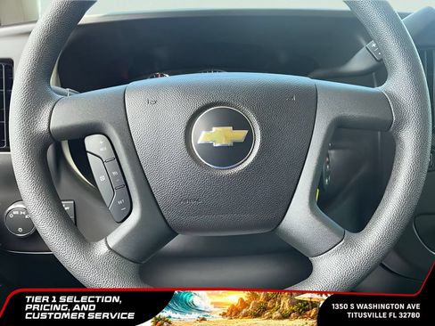 Used 2025 Chevrolet Express 3500 LT w/ LT Preferred Equipment Group RWD image 31