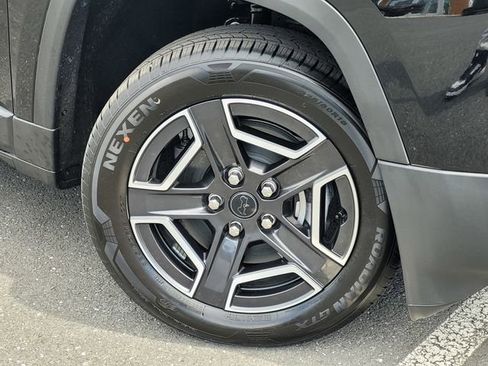 New 2026 Jeep Cherokee Laredo AWD/4WD image 9