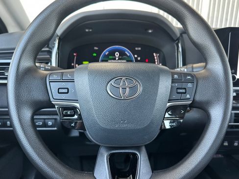 Certified 2024 Toyota Camry SE w/ Cold Weather Package FWD image 21