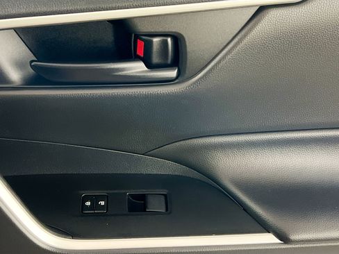 Used 2023 Toyota RAV4 LE AWD/4WD image 30