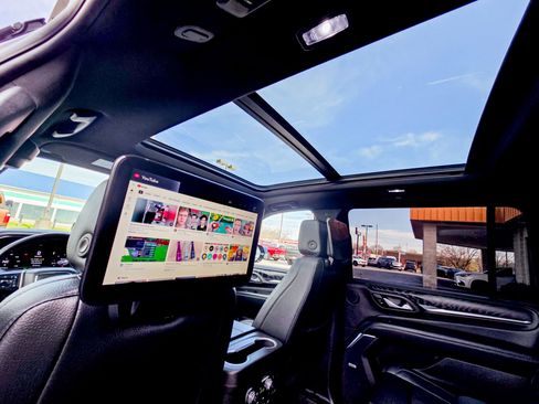 Used 2023 GMC Yukon XL Denali w/ Max Trailering Package image 8