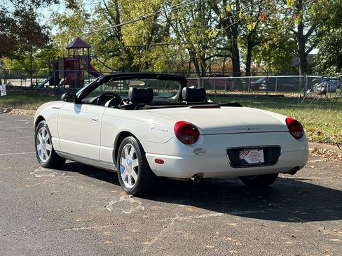 Used 2002 Ford Thunderbird Deluxe image 7