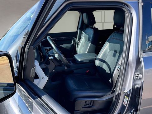 Used 2024 Land Rover Defender 110 S image 25