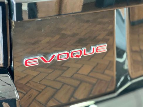 Used 2015 Land Rover Range Rover Evoque Dynamic image 37