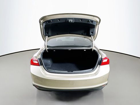 Used 2024 Chevrolet Malibu LT FWD image 34