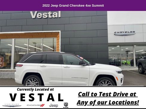 Used 2022 Jeep Grand Cherokee Summit w/ Advanced Protech Group IV image 12