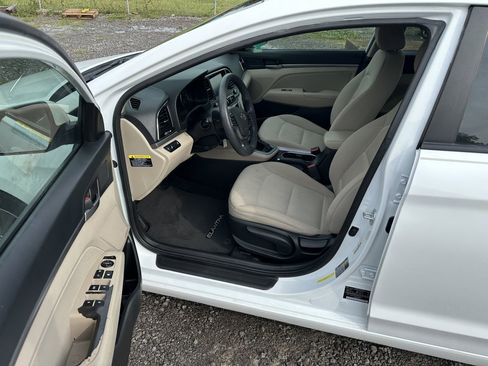 Used 2018 Hyundai Elantra SEL image 13
