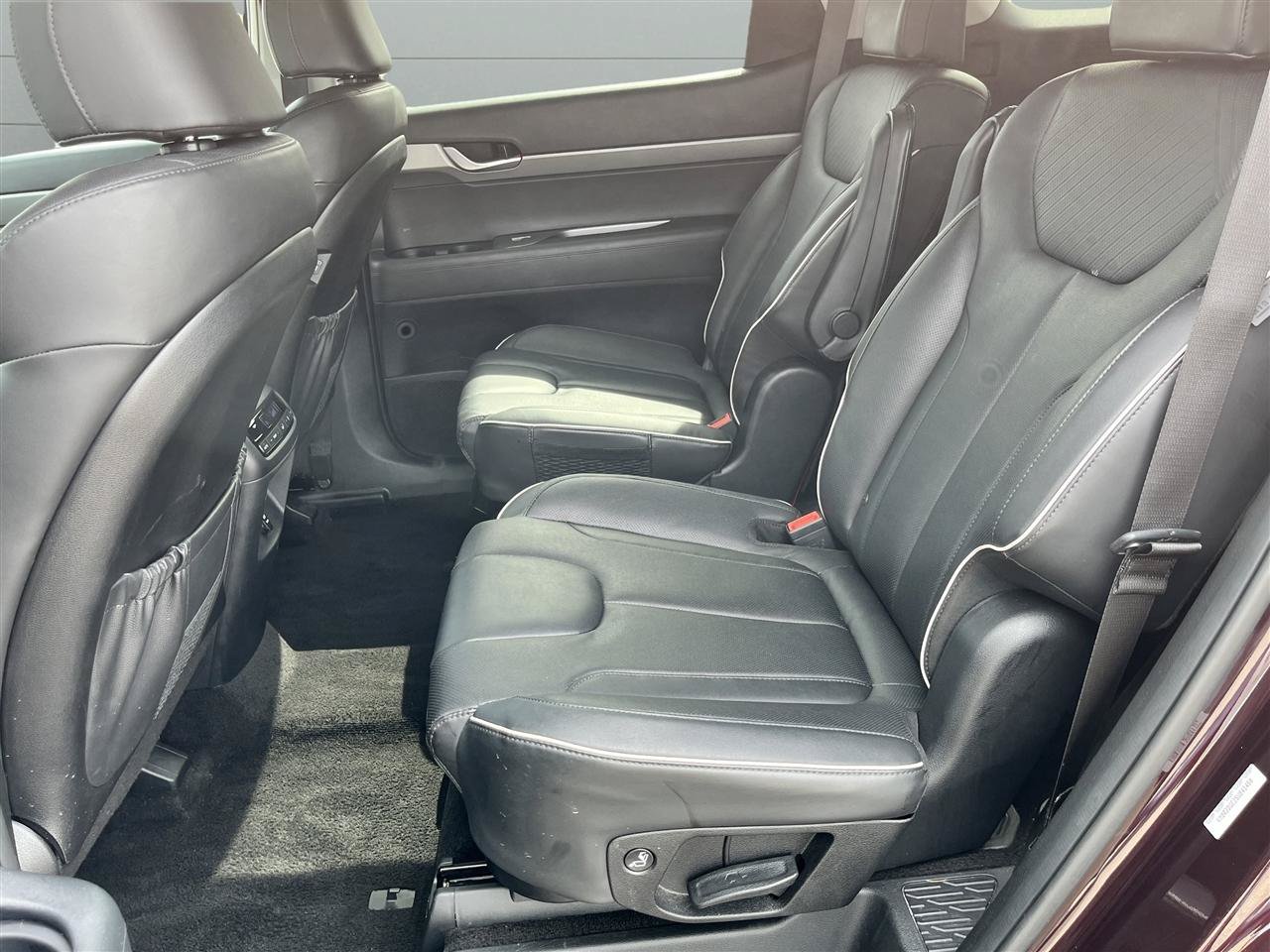 Used 2025 Hyundai Palisade SEL AWD/4WD image 17