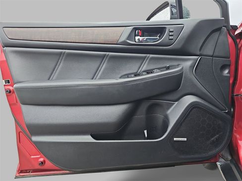 Used 2019 Subaru Outback 2.5i Limited image 23