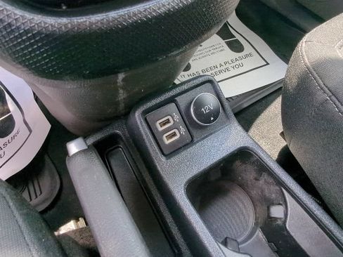 Used 2019 Ford Transit Connect XLT FWD image 18