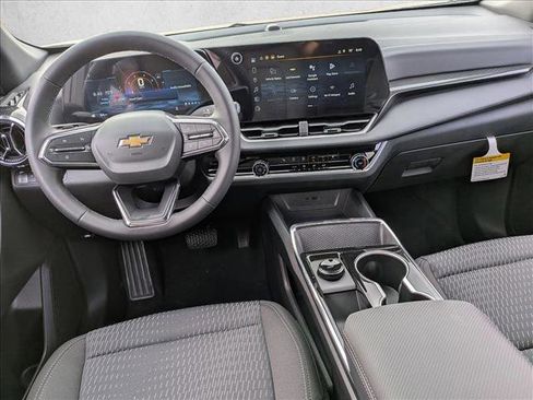 New 2026 Chevrolet Equinox LT w/ Safety and Technology Package image 14