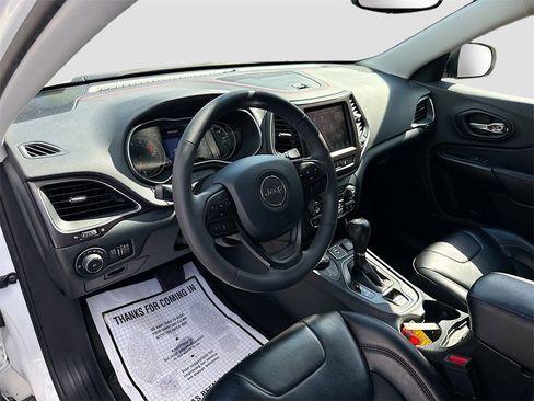 Used 2022 Jeep Cherokee Trailhawk w/ Trailer Tow Group image 10