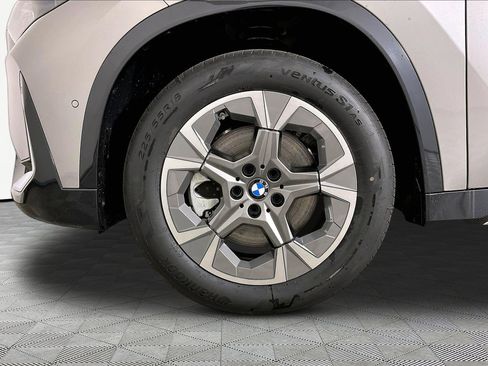 New 2026 BMW X1 xDrive28i w/ Technology Package AWD/4WD image 16