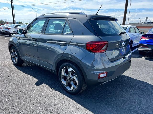New 2026 Hyundai Venue SEL FWD image 5