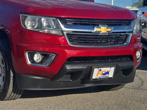 Used 2018 Chevrolet Colorado LT w/ LT Convenience Package image 8