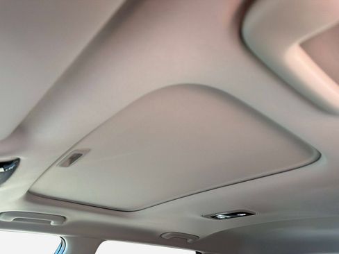 New 2026 Kia Seltos EX image 18