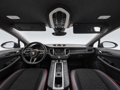 Used 2017 Porsche Macan GTS AWD/4WD image 14