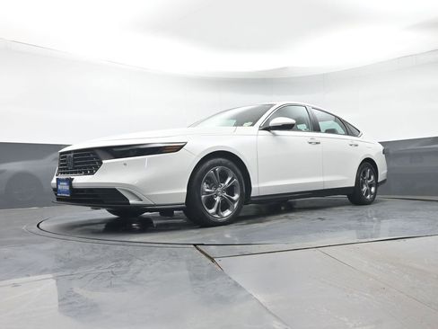 Used 2024 Honda Accord EX-L image 25