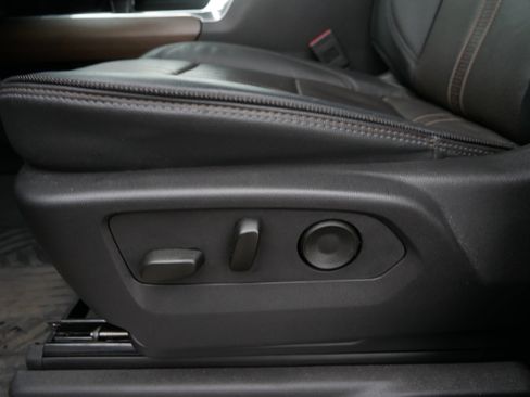 Certified 2025 Chevrolet Silverado 1500 High Country w/ Technology Package image 24