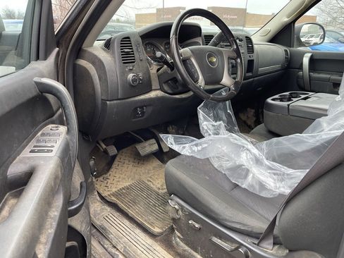 Used 2013 Chevrolet Silverado 2500 LT w/ Interior Plus Package image 9