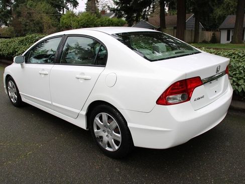 Used 2010 Honda Civic LX image 4