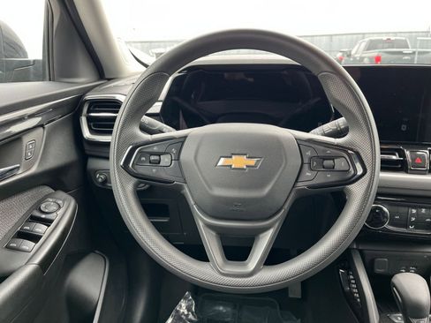 Used 2025 Chevrolet TrailBlazer LT image 26