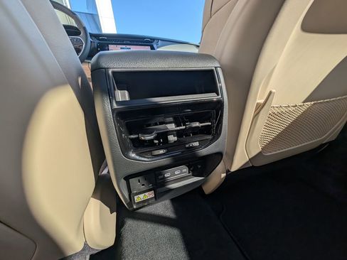 New 2026 Jeep Grand Cherokee Limited AWD/4WD image 41