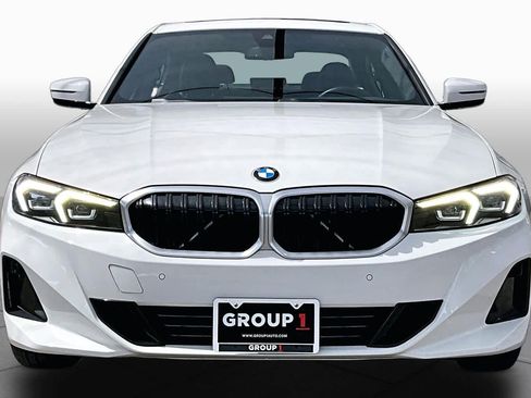 Used 2023 BMW 330i Sedan w/ Driving Assistance Package RWD image 4