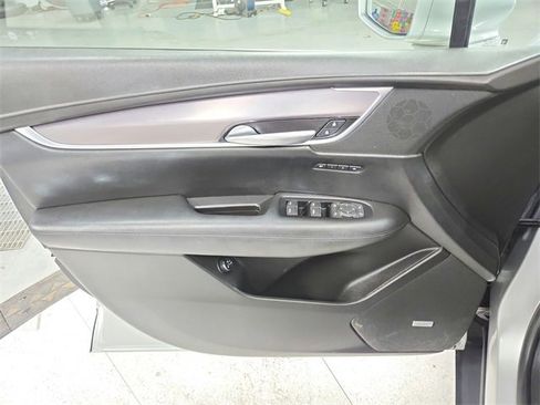Used 2018 Cadillac XT5 Premium Luxury image 35