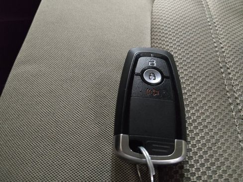 Used 2018 Ford Fusion S FWD image 32