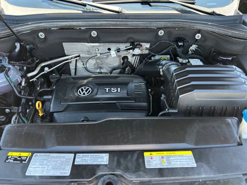 Used 2021 Volkswagen Atlas Cross Sport SE FWD image 23