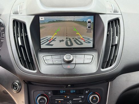 Used 2019 Ford Escape SE FWD image 22