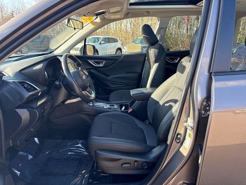 Certified 2023 Subaru Forester Premium image 35